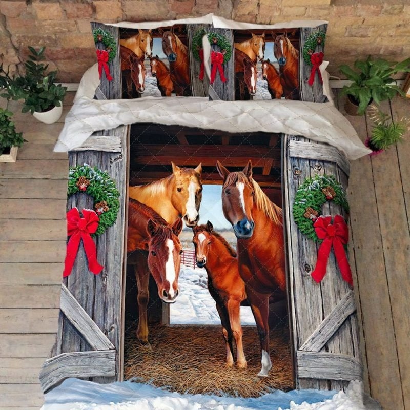 Christmas Horse Quilt Set Horse Family Barn LuvinGift
